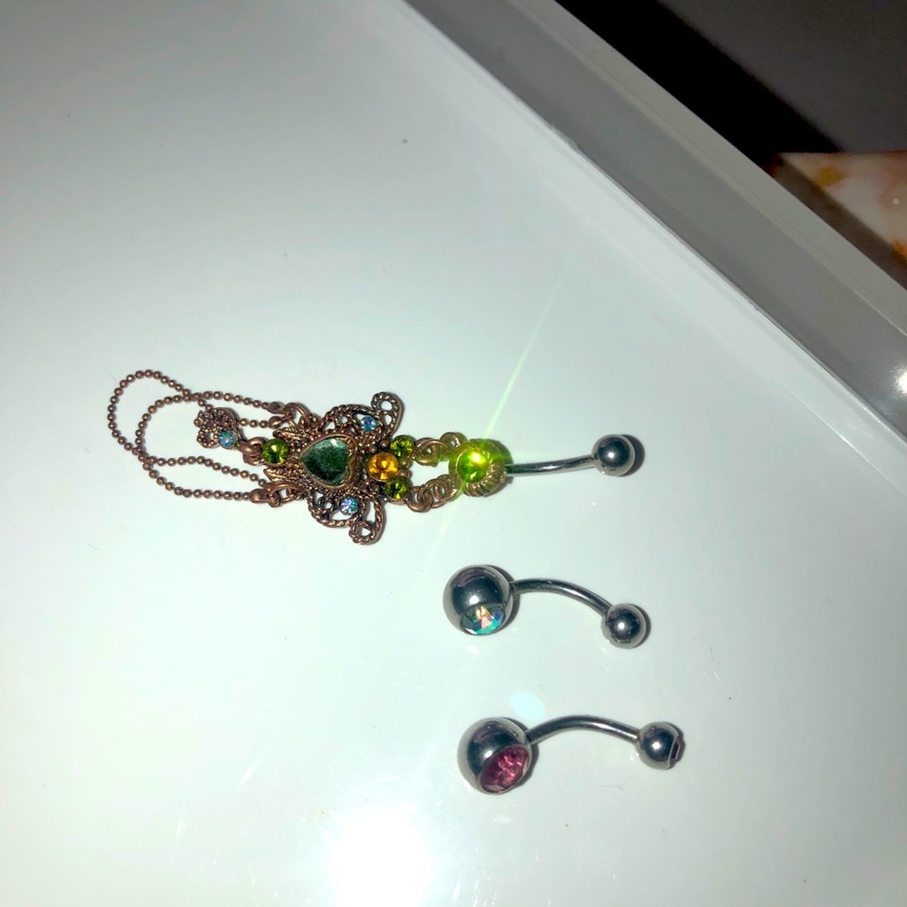 Belly button jewelry